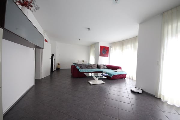 Casa unifamiliare moderna con vista panoramica a Lodrino 23