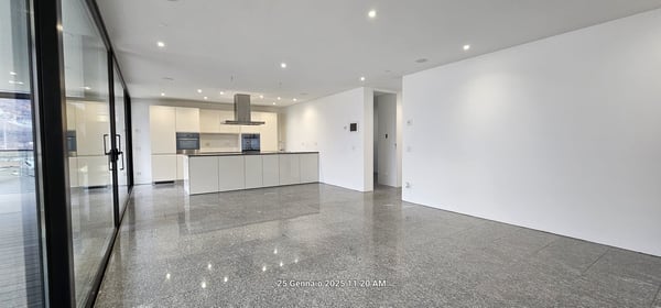 Spazioso attico di 1.5 locali con vista panoramica a Biasca 3