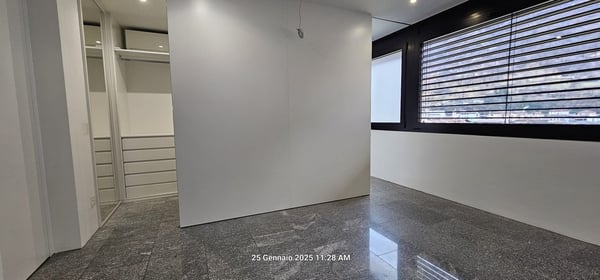 Spazioso attico di 1.5 locali con vista panoramica a Biasca 13