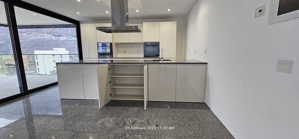 Spazioso attico di 1.5 locali con vista panoramica a Biasca 5