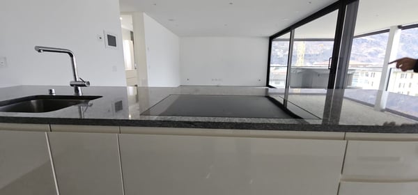 Spazioso attico di 1.5 locali con vista panoramica a Biasca 9