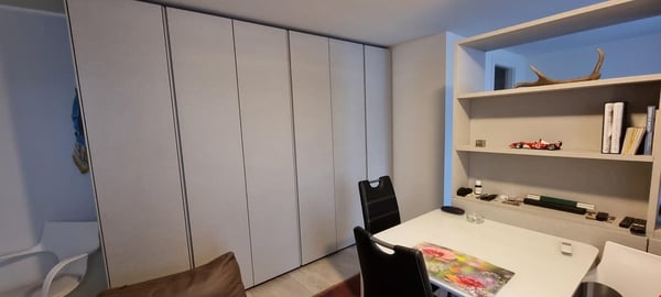 Accogliente appartamento 2.5 locali a Cresciano con vista panoramica 4