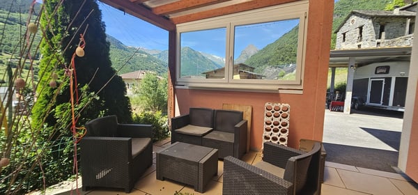 Splendida Villa Moderna a Blenio con Vista Panoramica 9