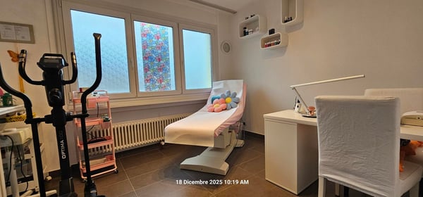 Elegante appartamento 5.5 locali con grandi spazi e zona tranquilla. 8
