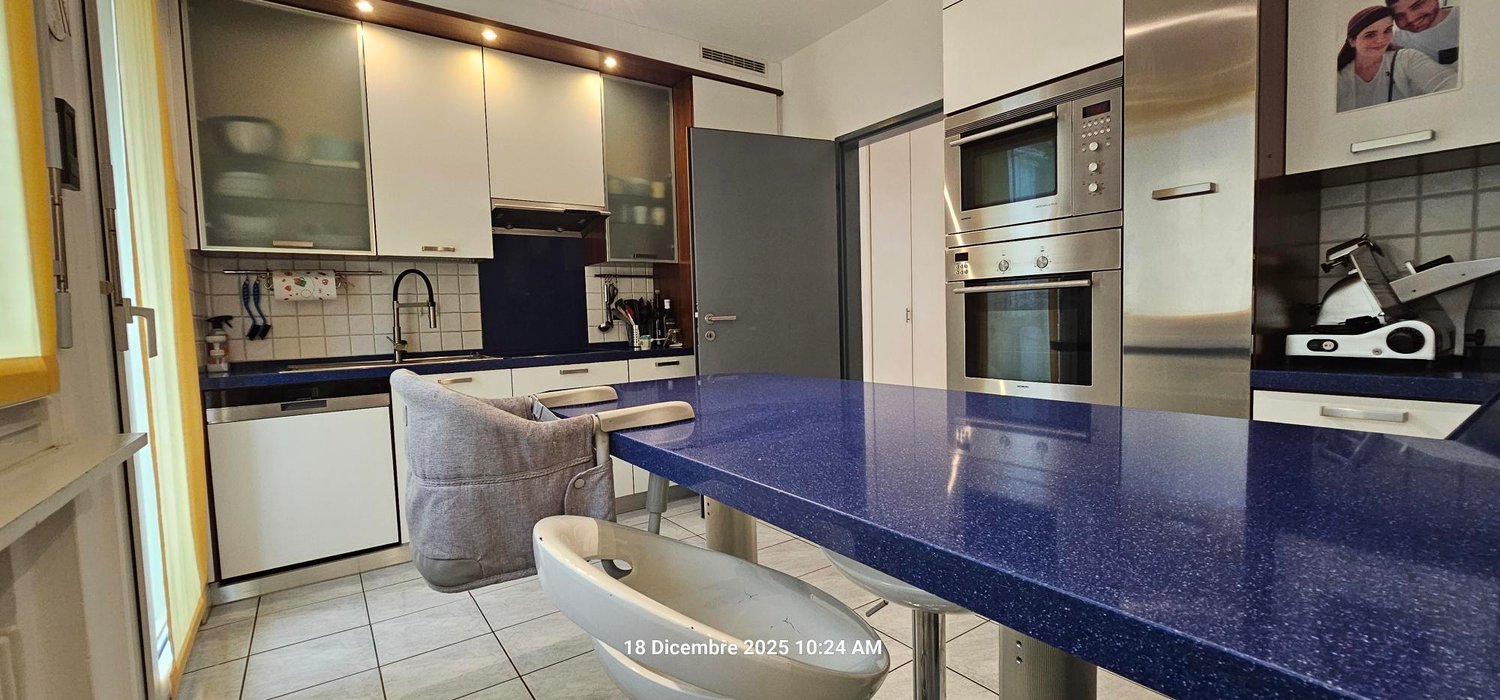 Immobilie in Giubiasco - Elegante appartamento 5.5 locali con grandi spazi e zona tranquilla. - Bild 1