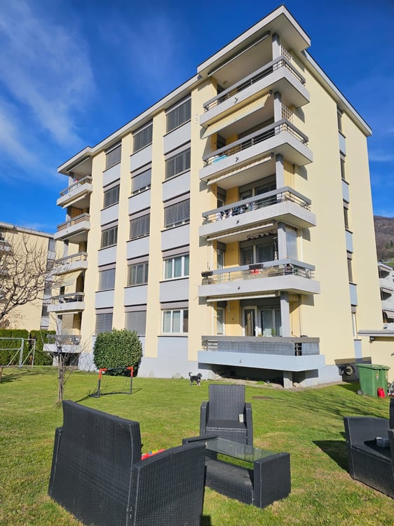 Elegante appartamento 5.5 locali con grandi spazi e zona tranquilla. 19