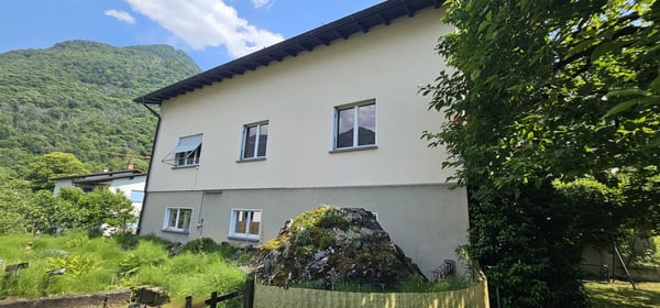 Incantevole casa unifamiliare a due piani ad Arbedo-Castione – disponibile subito 9