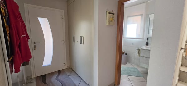 Elegante abitazione con ampio giardino, garage e caratteristico grottino 7