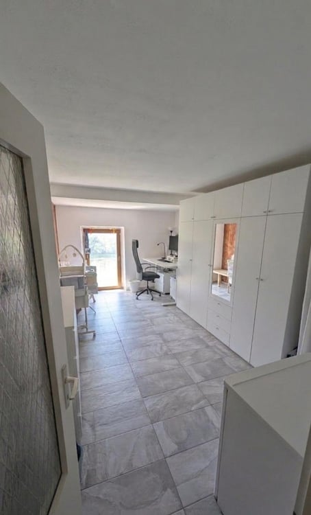 Affittasi luminoso appartamento nel nucleo di Taverne 5