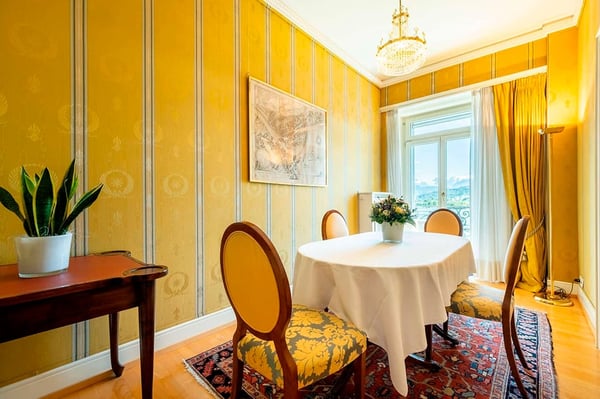 Elegante Belle-Époque-Residenz mit Balkon und Seeblick 8