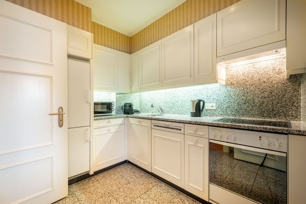 Elegante Belle-Époque-Residenz mit Balkon und Seeblick 6