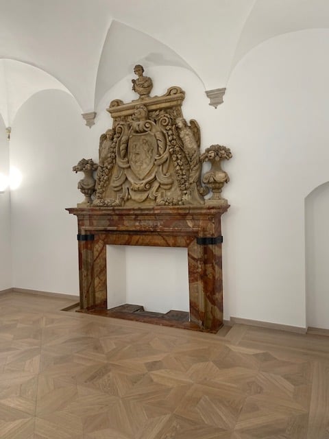 Via Peri 2, stupendo ufficio di rappresentanza completamente ristrutturato a nuovo 2