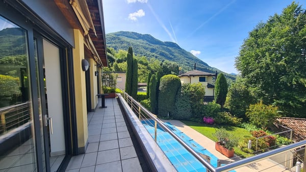 Villa Luganese: Un’oasi di rara eleganza e assoluta riservatezza a pochi minuti da Lugano 3