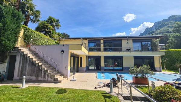 Villa Luganese: Un’oasi di rara eleganza e assoluta riservatezza a pochi minuti da Lugano 1