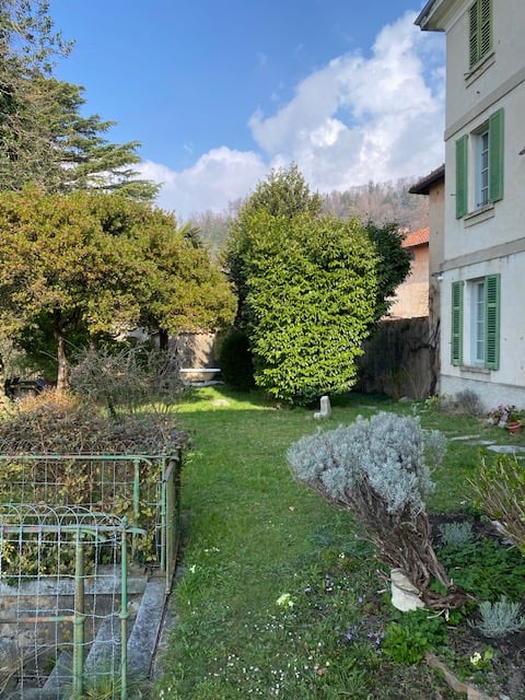 Grande casa d’epoca con giardino di mq 1.000 2