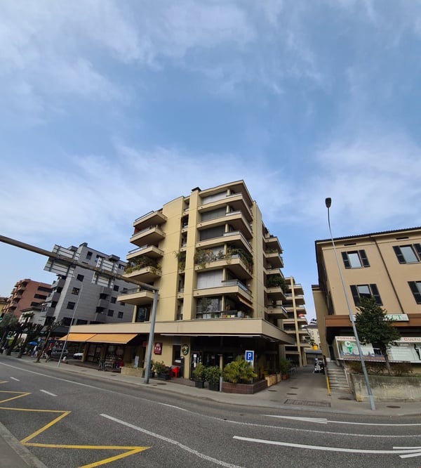 Posto auto DOPPIO in garage in viale Carlo Cattaneo 25 4