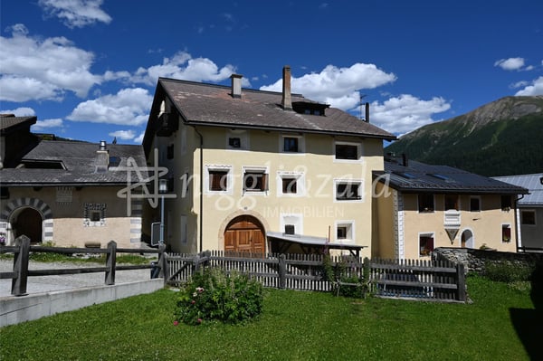 Historisches Engadinerhaus im Dorfkern mit Gartenparzelle und Erneuerungspotenzial 6