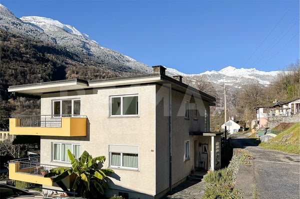 Casa bifamiliare a Dongio 1