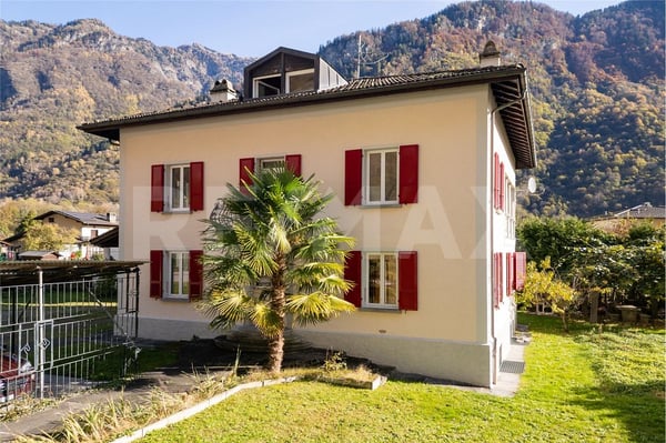 Casa con 4 appartamenti 1