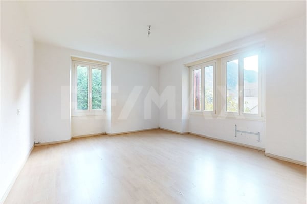 Casa con 4 appartamenti 3