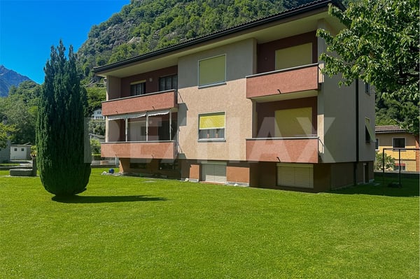 Casa con 3 appartamenti 1