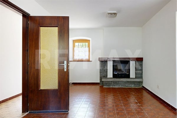 Ampia casa con balconi panoramici e posto auto coperto 4