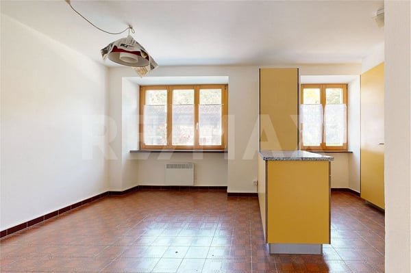 Ampia casa con balconi panoramici e posto auto coperto 3