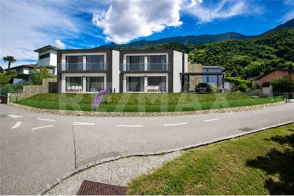 Due villette a schiera prefabbricate 9