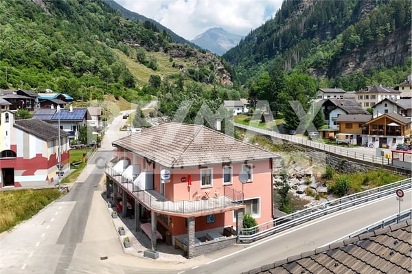 Motel con ristorante nel cuore della Val Calanca (Rossa, GR) 3