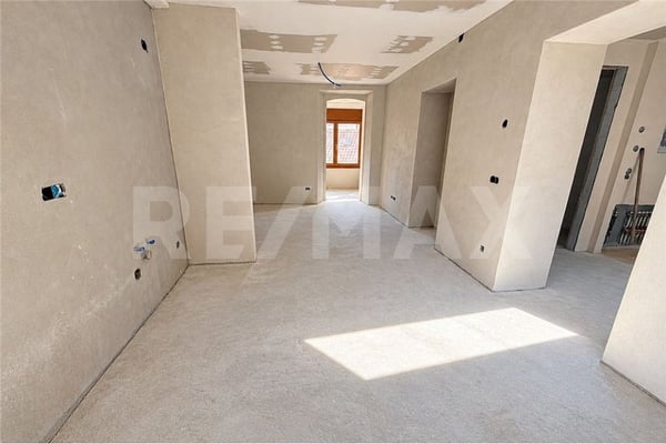 Stabile residenziale con 4 appartamenti  Bellinzona 7