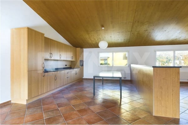 Attico moderno con balcone e due parcheggi 3