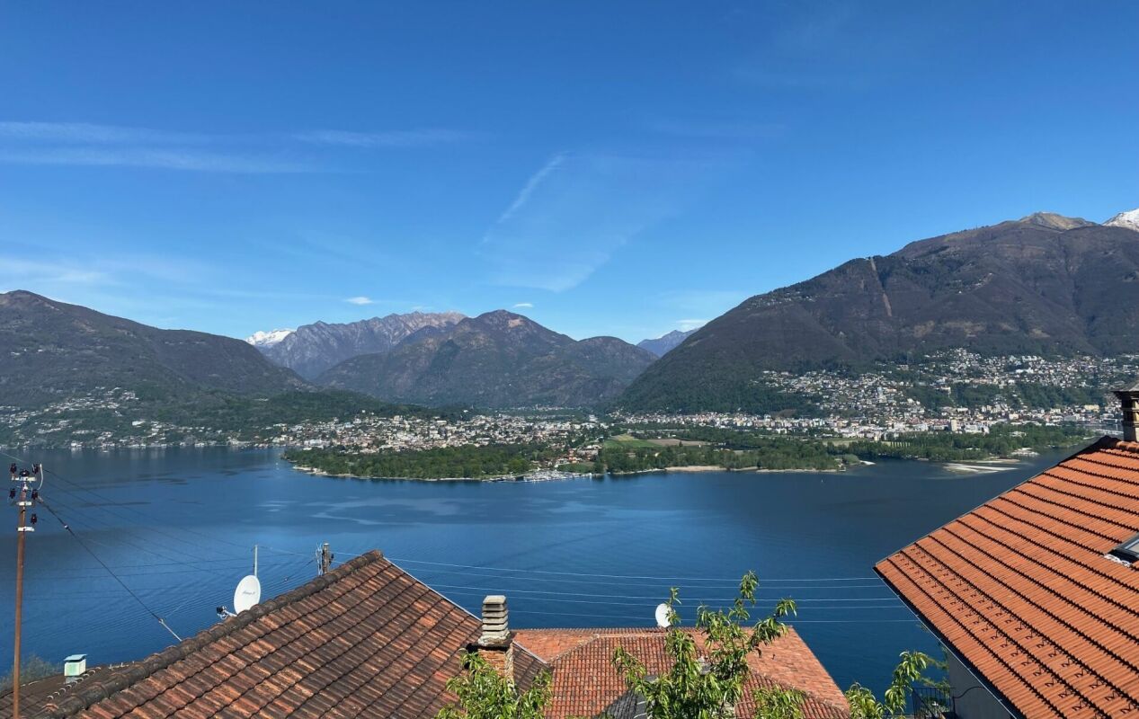 Unique Tessin house in the village center