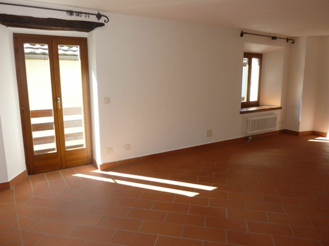 Unique Tessin house in the village center