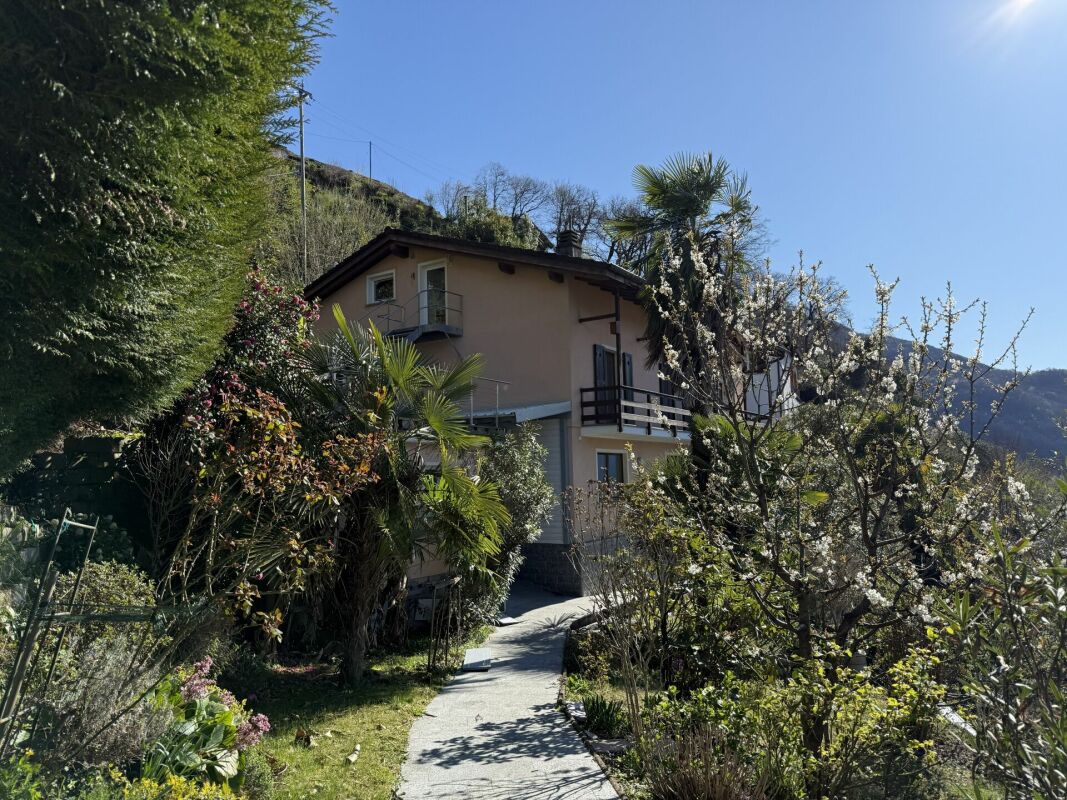 Spacious house in an idyllic location