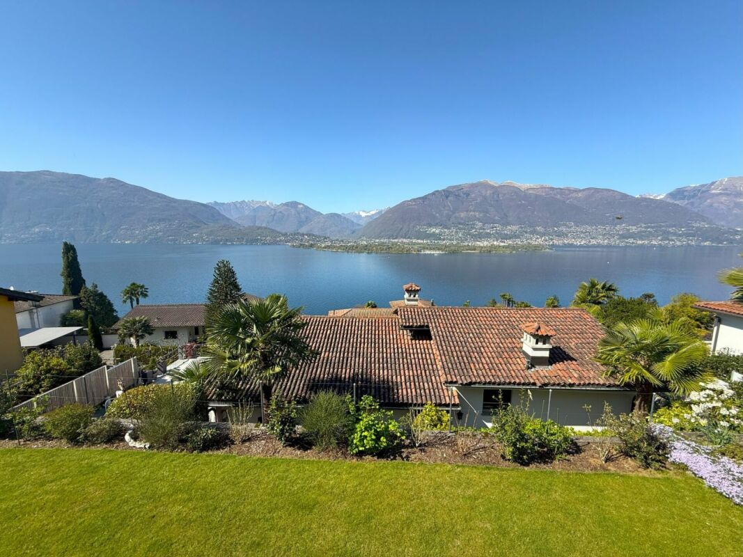 Komplett renoviertes Ferienhaus mit Traumaussicht