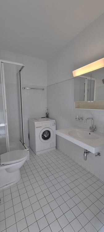 Schöne 1 Zi-Wohnung mit Terrasse, 5