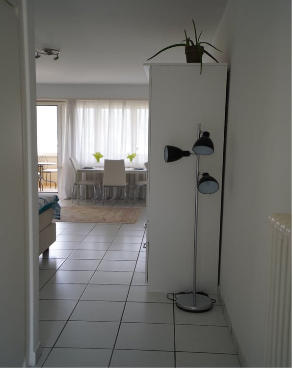 Schöne 2.5 Zi-Wohnung mit Terrasse 8