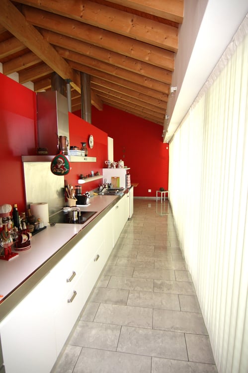 Meravigliosa villa immersa nel verde nella collina di Giubiasco in località Lôro 13