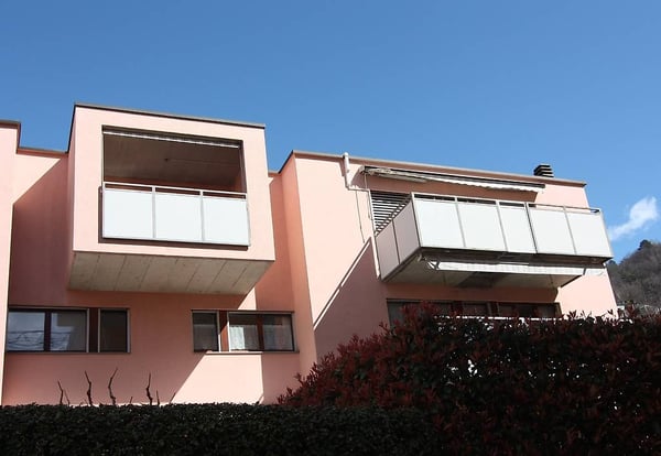 Attico 4 1/2 + box, posteggi e giardino/orto a Giubiasco 1