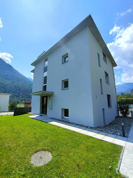 Appartamento 3 ½ locali, 1 Piano, zona residenziale Lumino 1