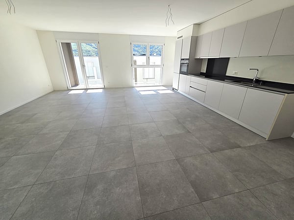Modernes 3.5-Zimmer-Apartment in Claro 4