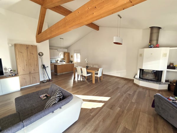 Splendido attico di 5.5 locali con piscina ad Arbedo-Castione 20