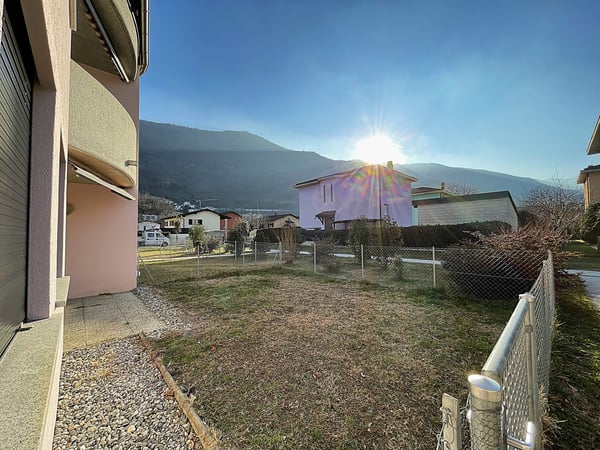 Stabile d'appartamenti a reddito a Sant'Antonino 6