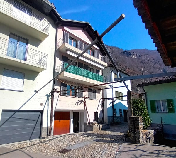 Casa plurifamiliare a reddito a Giornico 2