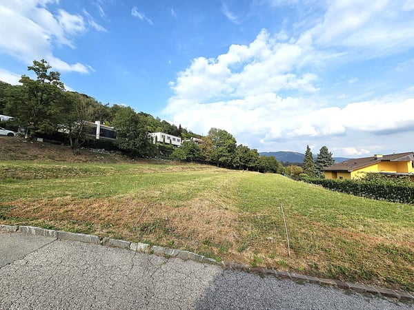 Terreno edificabile in zona residenziale estensiva ad Arzo 3