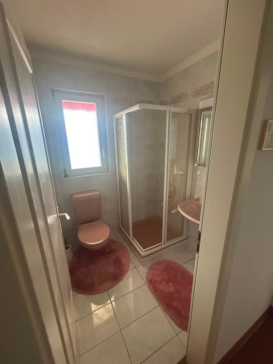 Incantevole casa unifamiliare ad Orselina con piscina e vista panoramica 13