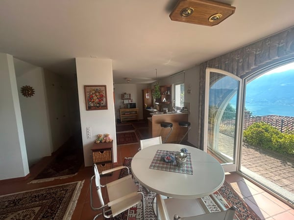 Incantevole casa unifamiliare ad Orselina con piscina e vista panoramica 7