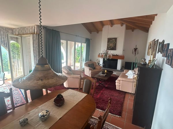 Incantevole casa unifamiliare ad Orselina con piscina e vista panoramica 6