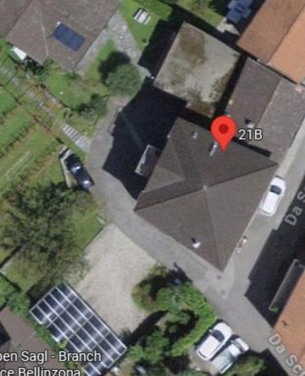 Palazzina con 4 appartamenti + casetta da riattare 7