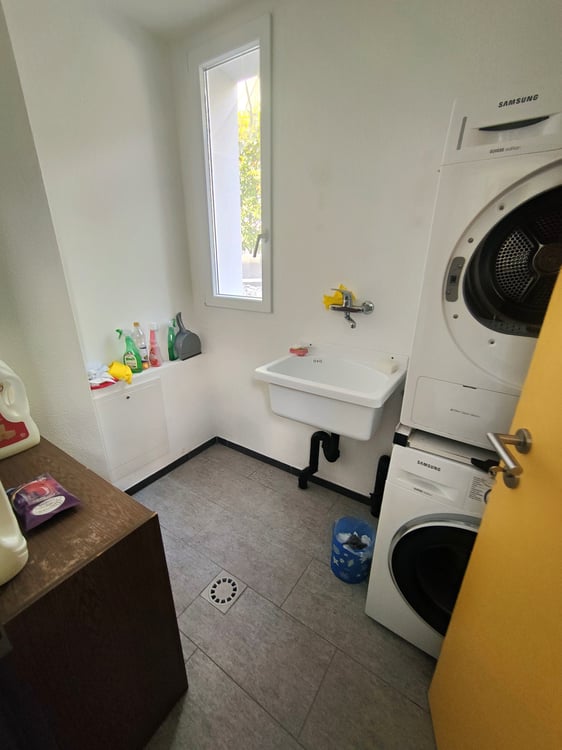 Appartamento 3 ½ locali, 1° Piano, zona residenziale Lumino 8